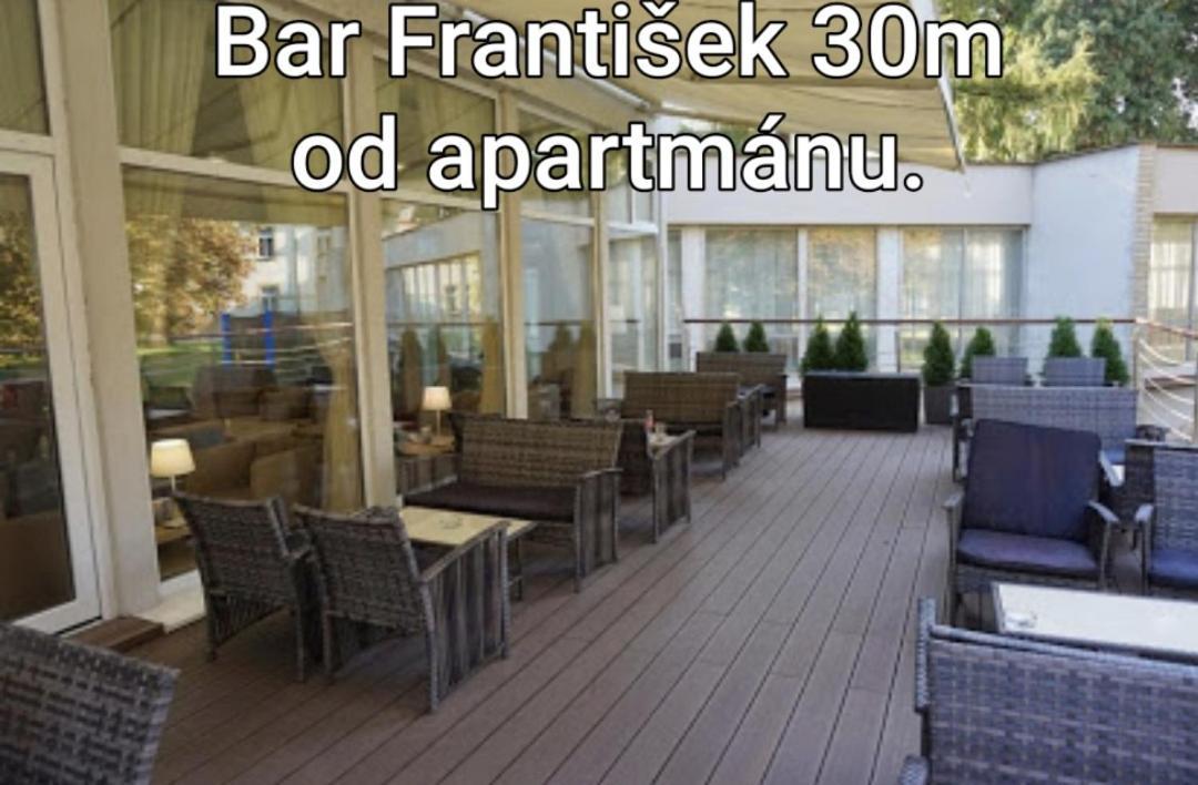Apartmany Centro & Jacuzzi Piest'any Extérieur photo
