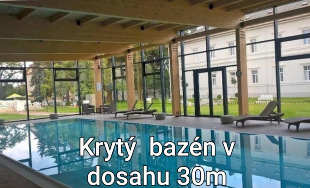 Apartmany Centro & Jacuzzi Piest'any Extérieur photo